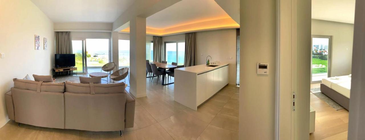Emerald Suites 普罗塔拉斯 外观 照片
