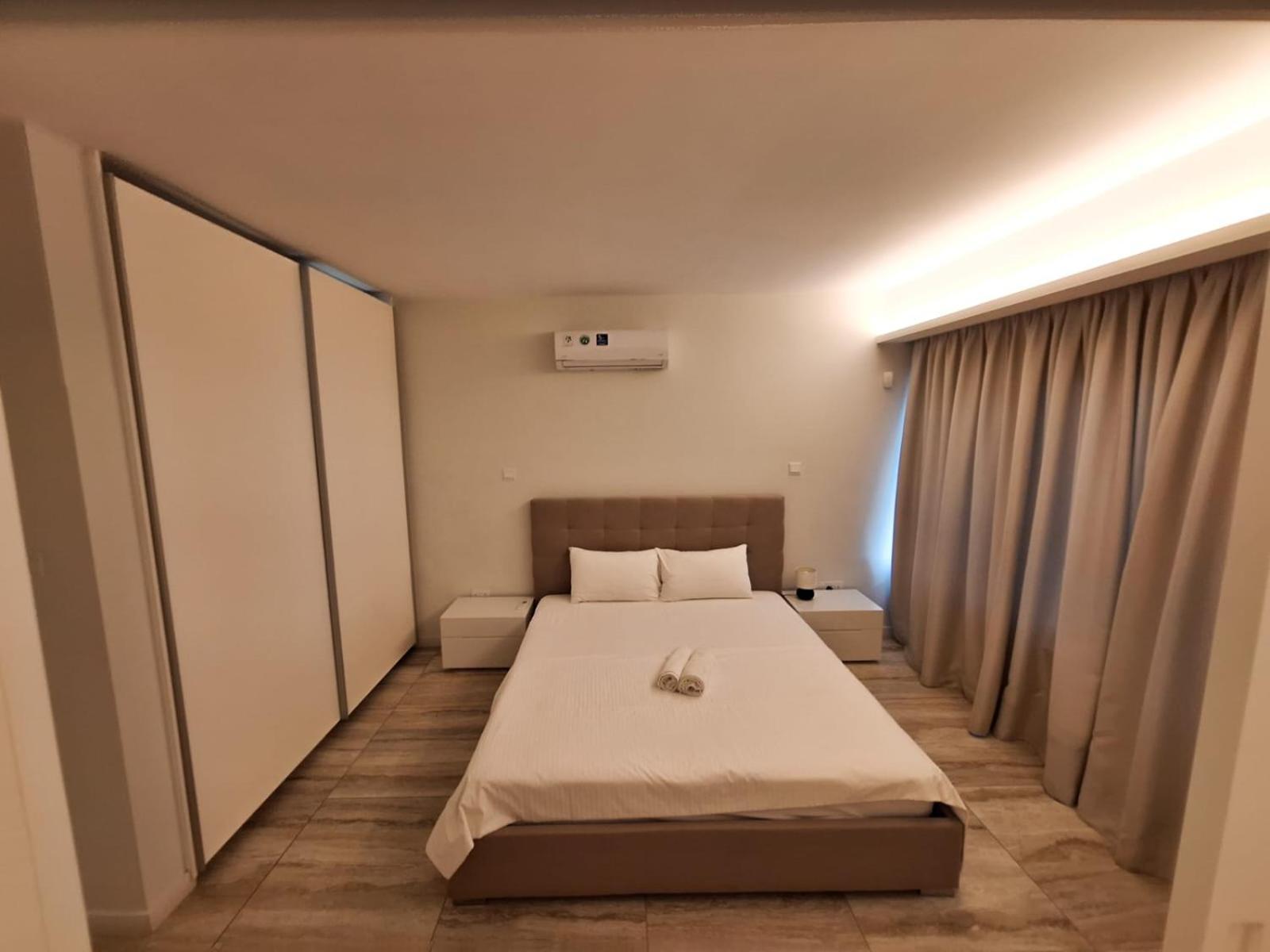 Emerald Suites 普罗塔拉斯 外观 照片