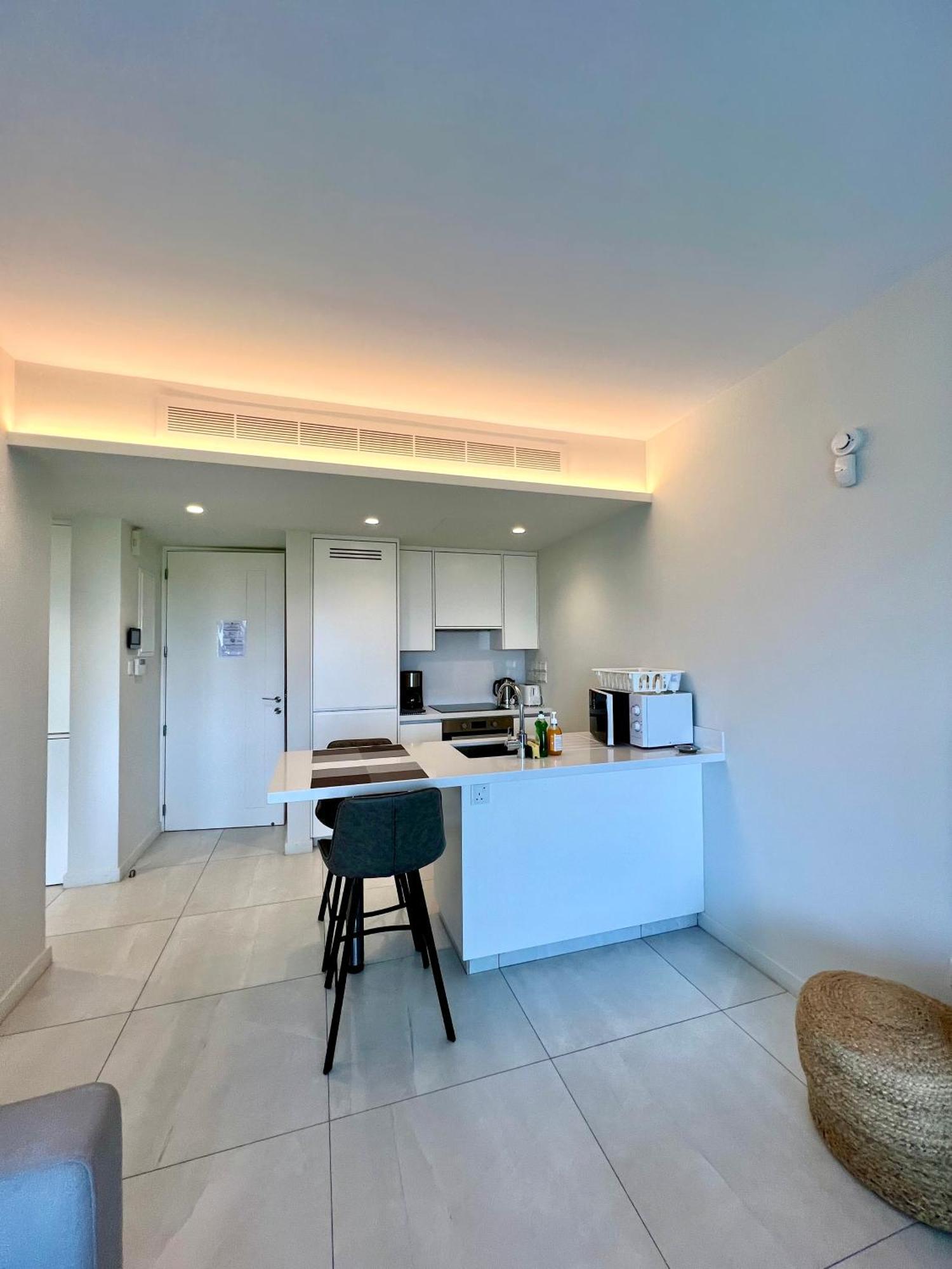Emerald Suites 普罗塔拉斯 外观 照片