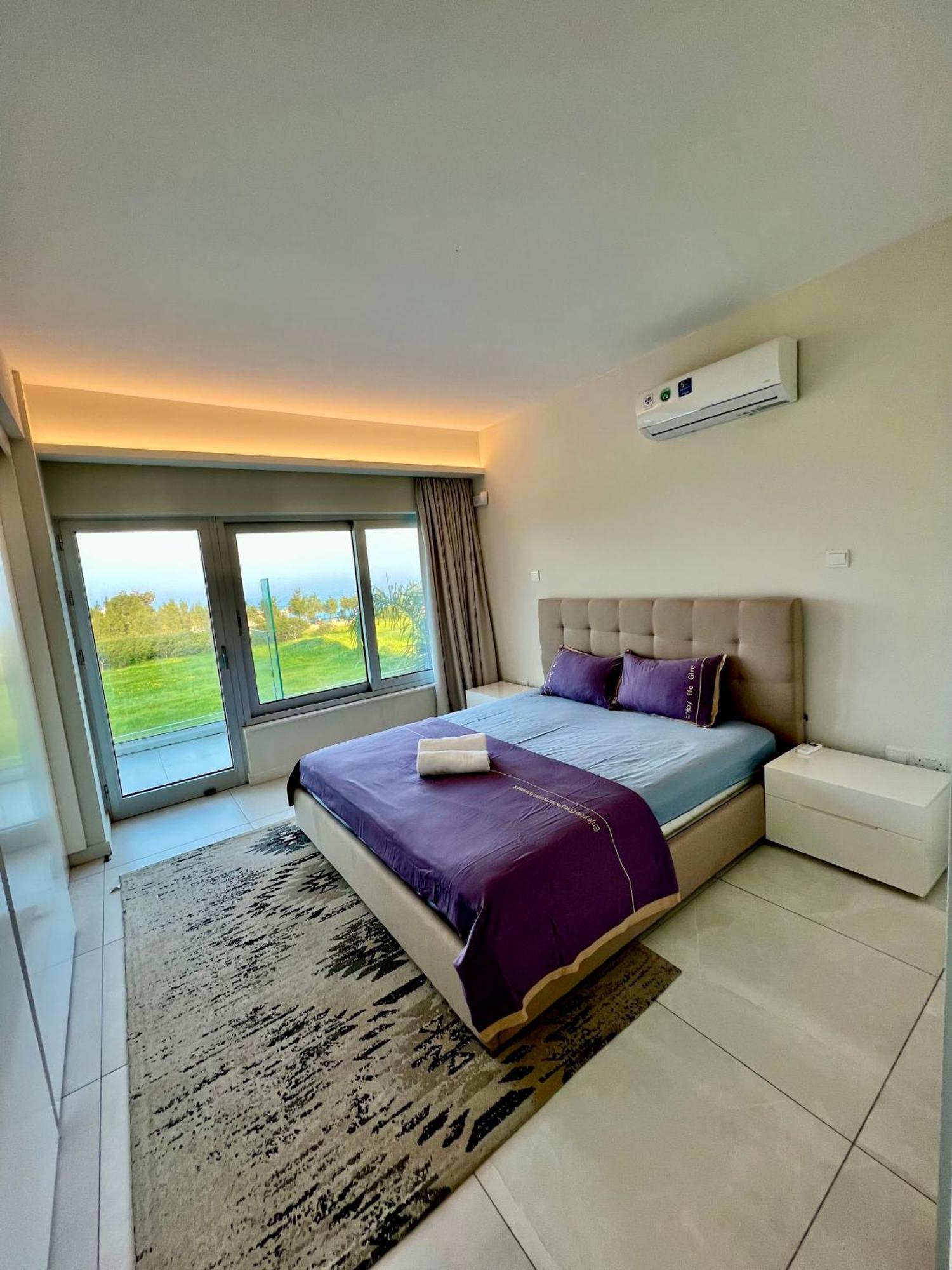 Emerald Suites 普罗塔拉斯 客房 照片